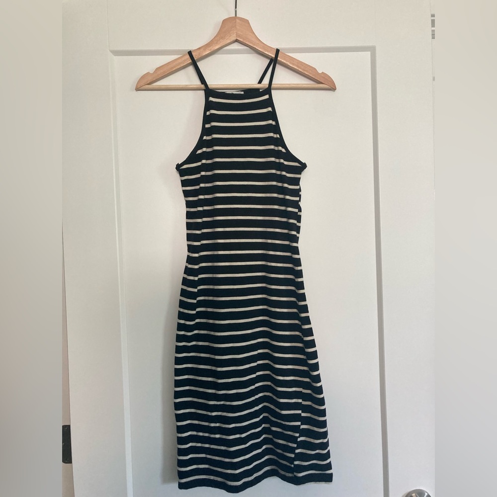 Black and White Striped Dress Form Fitting